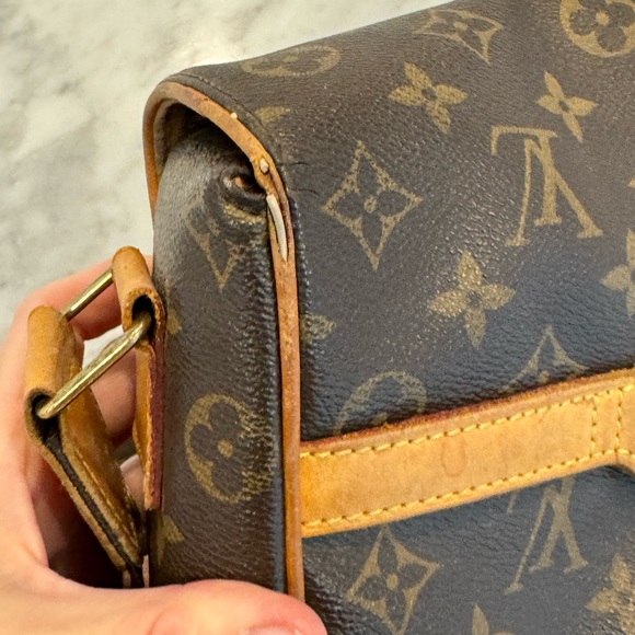 Louis Vuitton Monogram Abbesses Messenger Bag - Picture 16 of 16